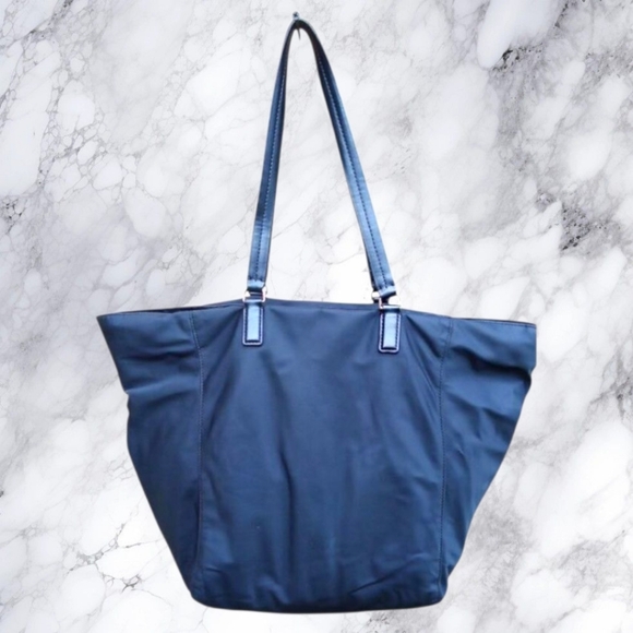 Tory Burch Black Nylon Large Zip Top Shoulder Bag - Picture 4 of 6